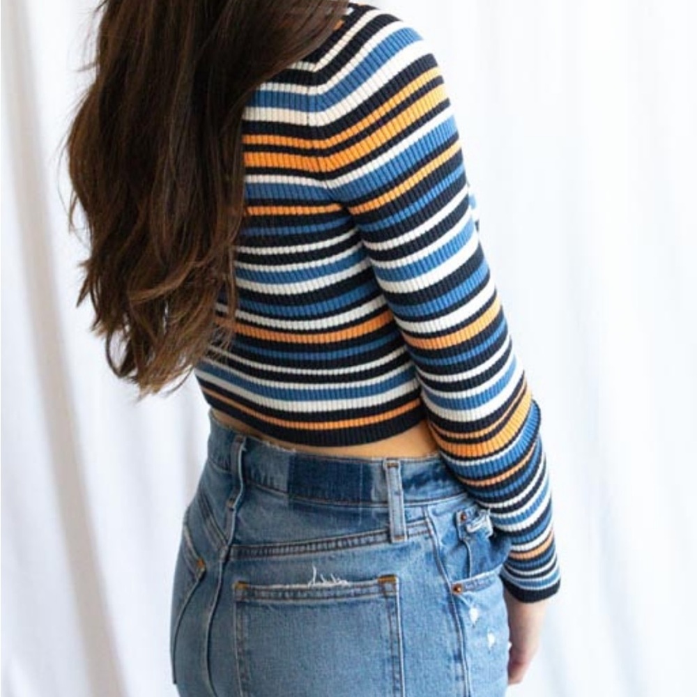 American Eagle Ribbed Cropped Henley - Picture 7 of 7